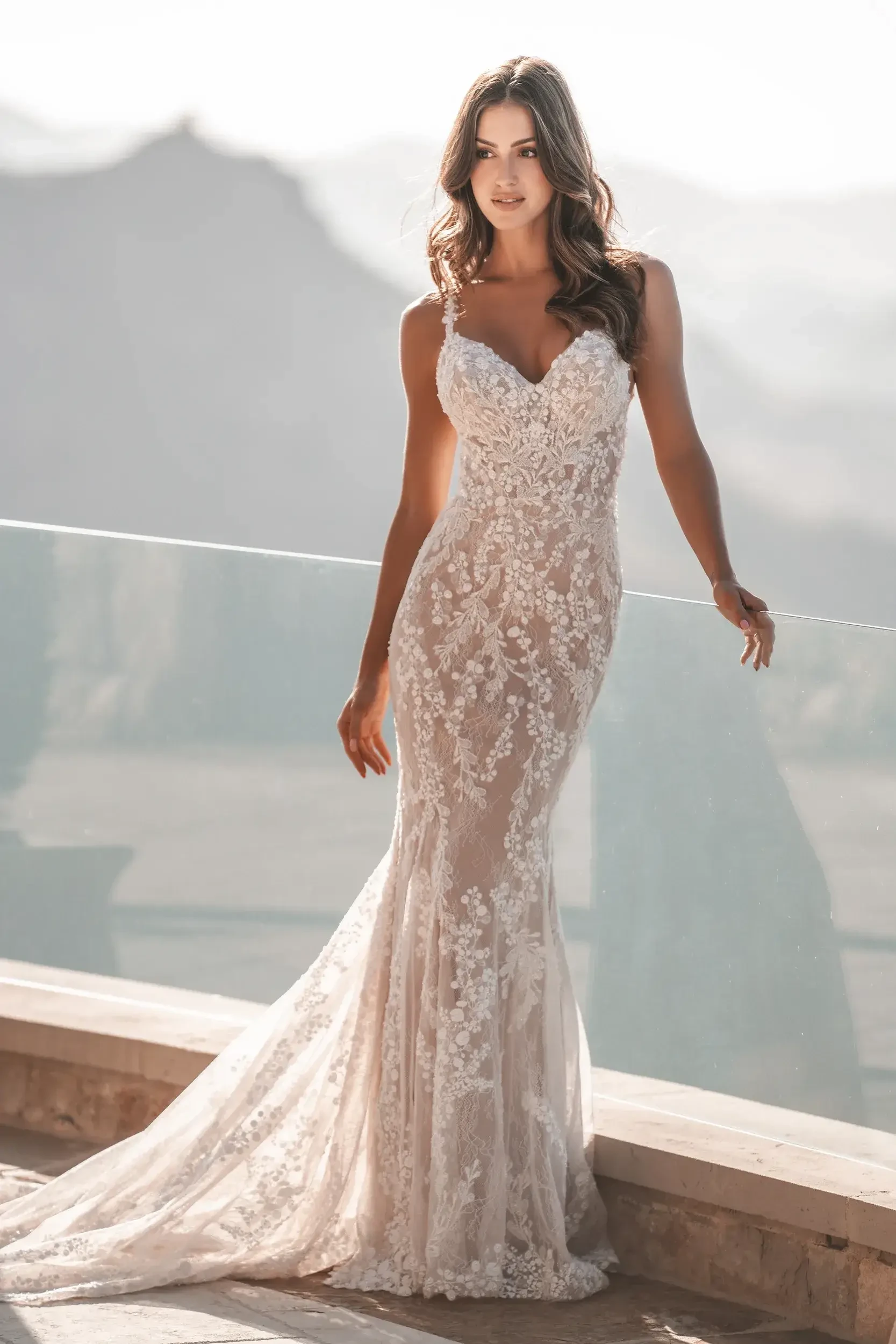 Romantic Bridal Looks for Your Special Day Image