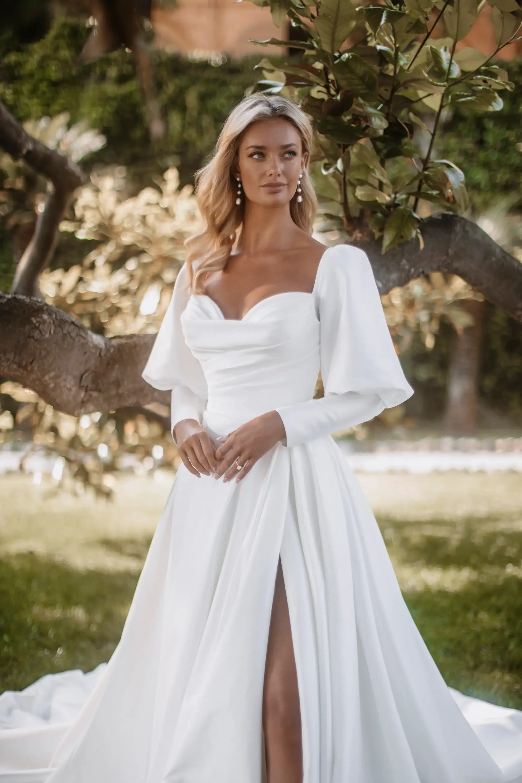 Modern Elegance: Unveiling Effortlessly Chic Wedding Gowns for 2024. Mobile Image